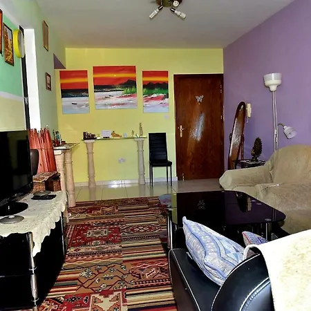Artas 11 Apartment Larnaca